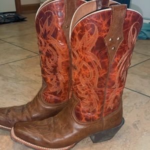 Women’s Ariat boots